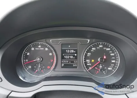 2018 Audi Q3 2.0T Premium/2.0T Sport Premium z USA, uszkodzony, nr VIN WA1ECCFS4JR002669